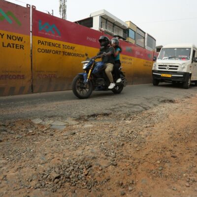 Kochi Commuters Suffer as Potholes Delay Metro Work