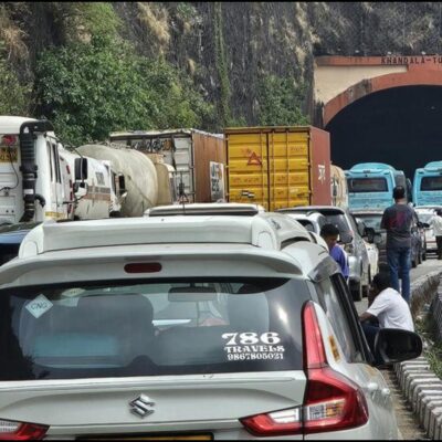 Pune Satara Highway Delays Frustrate Monsoon Season Travellers