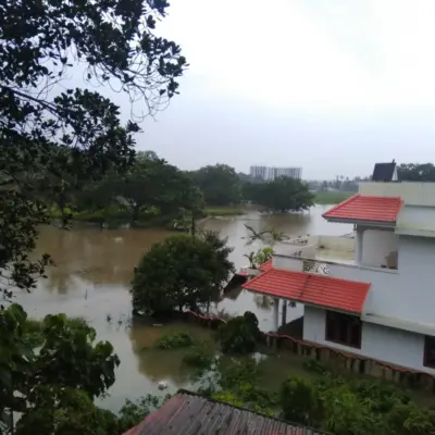 Kerala Floods Kill 10 as Dams Overflow and Evacuations Begin