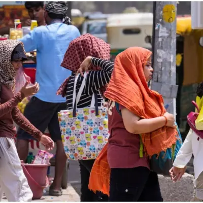 Delhi residents face extreme heat with thunderstorms likely this evening