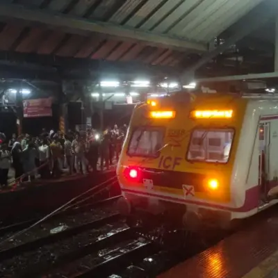 Mumbai Central Railway Fast Line Services Affected by Wire Break