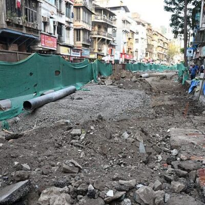 Kandivali Residents Felicitate Civic Engineer For Accelerating DP Road Project