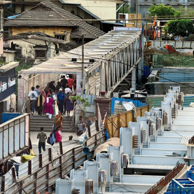 Nagpur Railway Congestion Strains Daily Urban Mobility