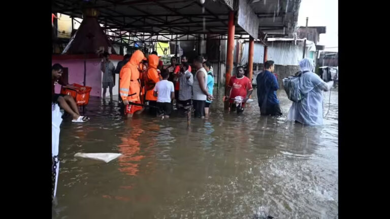Mumbai Drain Pollution Sparks Monsoon Safety Alarm