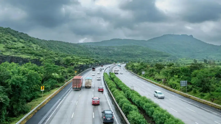 Pune Mumbai Corridor Faces Major Highway Expansion
