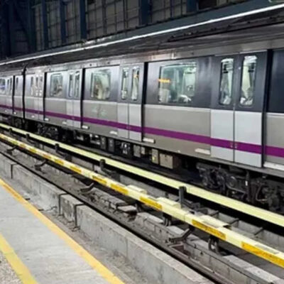 Mumbai Premium Rail Travel Gains Commuter Momentum