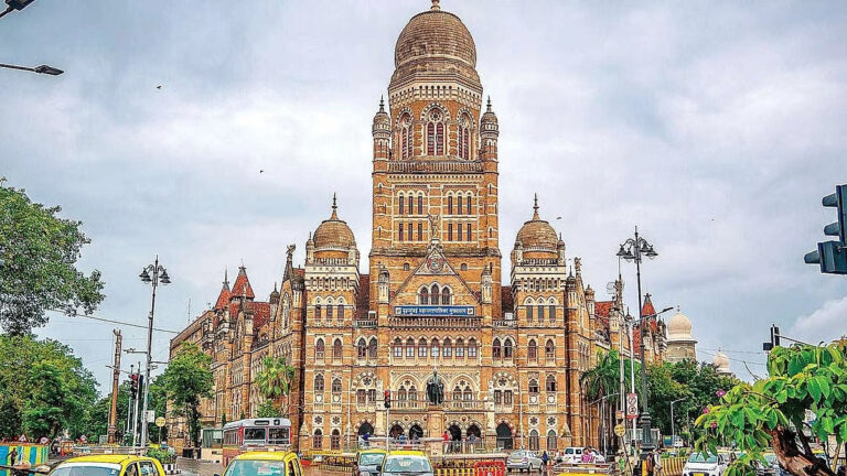 BMC Targets Cleaner Mumbai Through Segregation