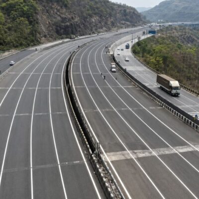 Mumbai Pune Expressway Adds Advanced Crash Barriers