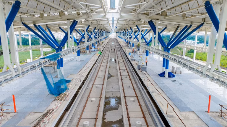 Mumbai Ahmedabad Rail Corridor Reshapes Urban Growth