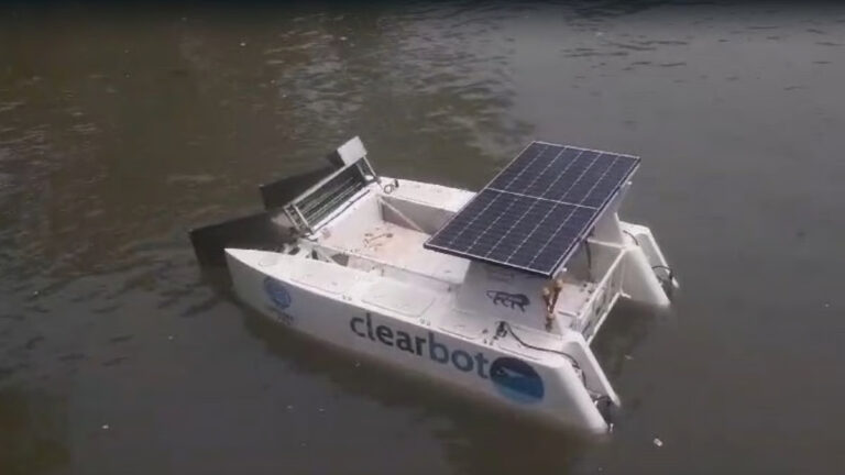 Mumbai Deploys Smart Boats For Marine Waste
