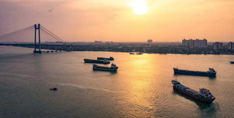 Kolkata River Trade Push Reshapes Eastern Logistics 