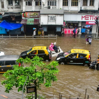 Mumbai Drain Cleanup Delays Raise Flood Risks