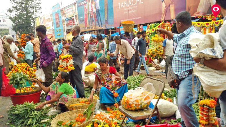 Mumbai Introduces QR Hawker Licence System
