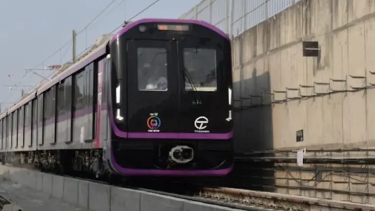 Pune Metro Rainwater Incident Alarms Peak Hour Riders