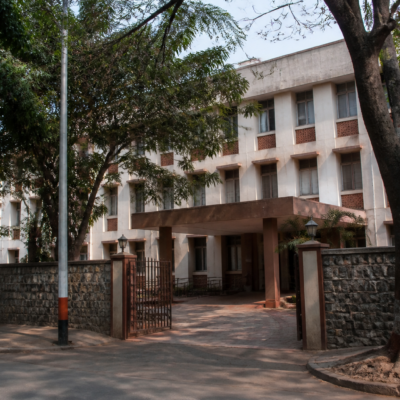 Court building representing the Bhayandar land fraud case involving two developers who surrendered after anticipatory bail was cancelled