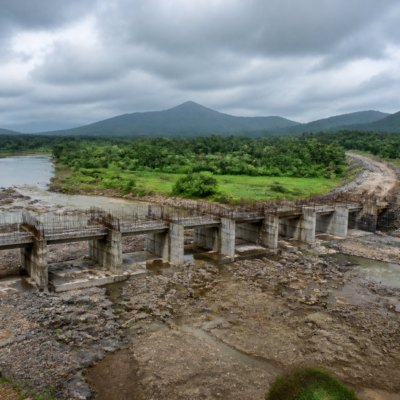 Incomplete Urse barrage construction on the Surya River in Palghar district