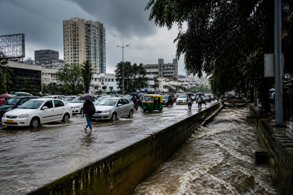 Karnataka rain alert over Bengaluru streets during a heavy monsoon downpour