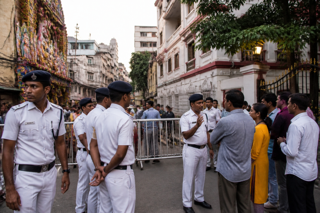 Kolkata Police personnel managing security near Kalighat during a reported Mamata Banerjee security incident