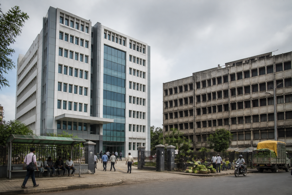 Maharashtra Warehousing Corporation Pune office building near Market Yard