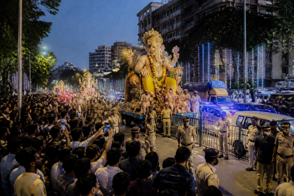 Pune jewellery theft gang arrests linked to festival crowd thefts