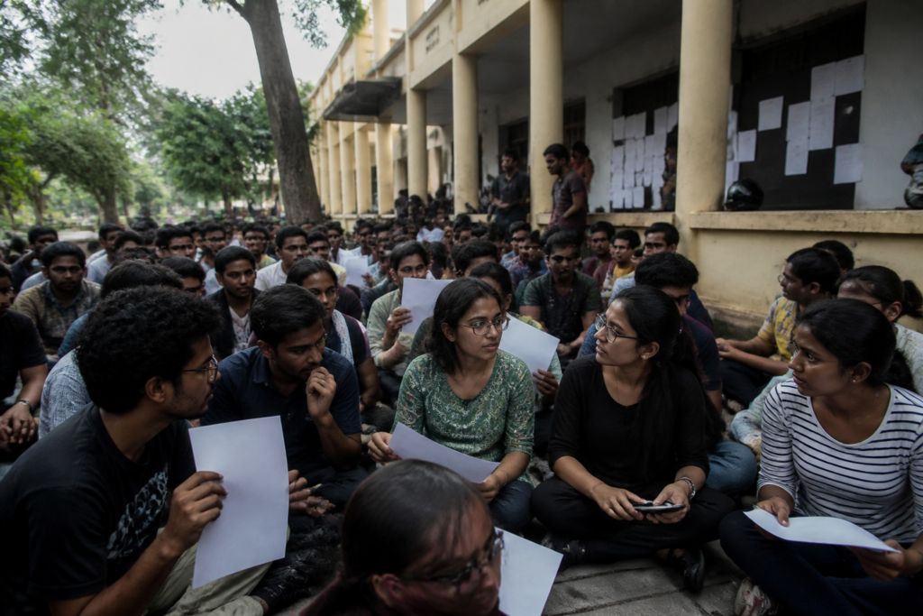 SRFTI students protesting on a Kolkata film institute campus amid show-cause notices