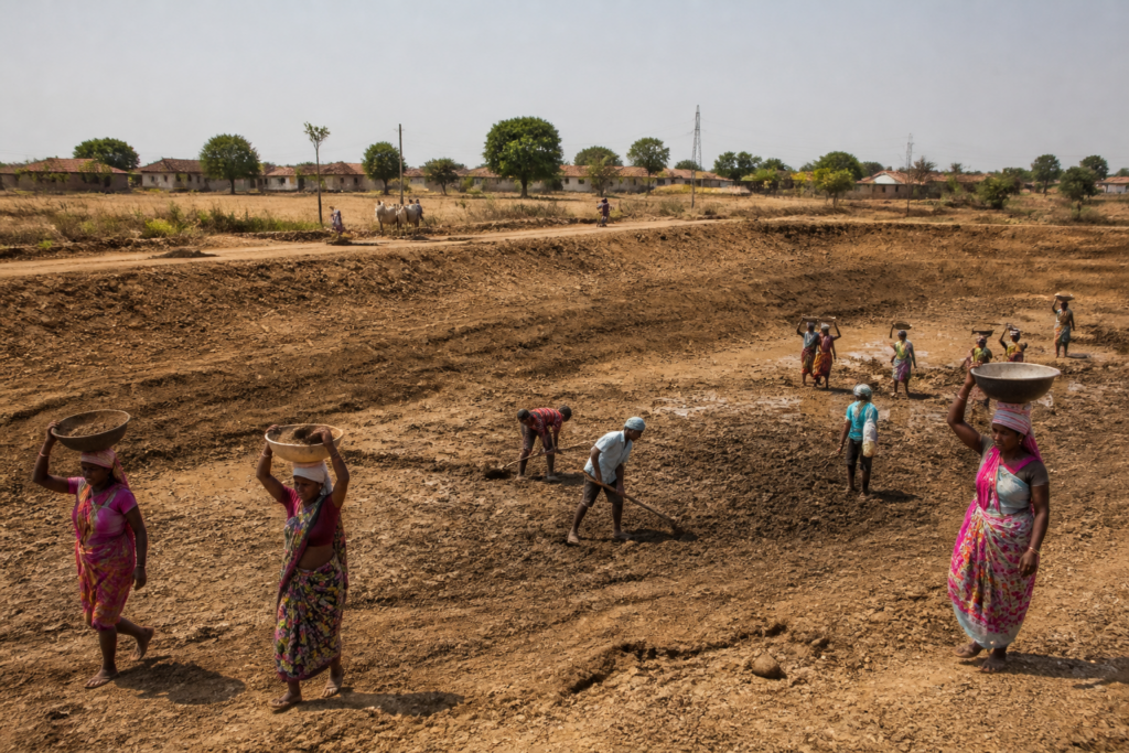 Karnataka rural jobs workers restoring a drought-affected village water body