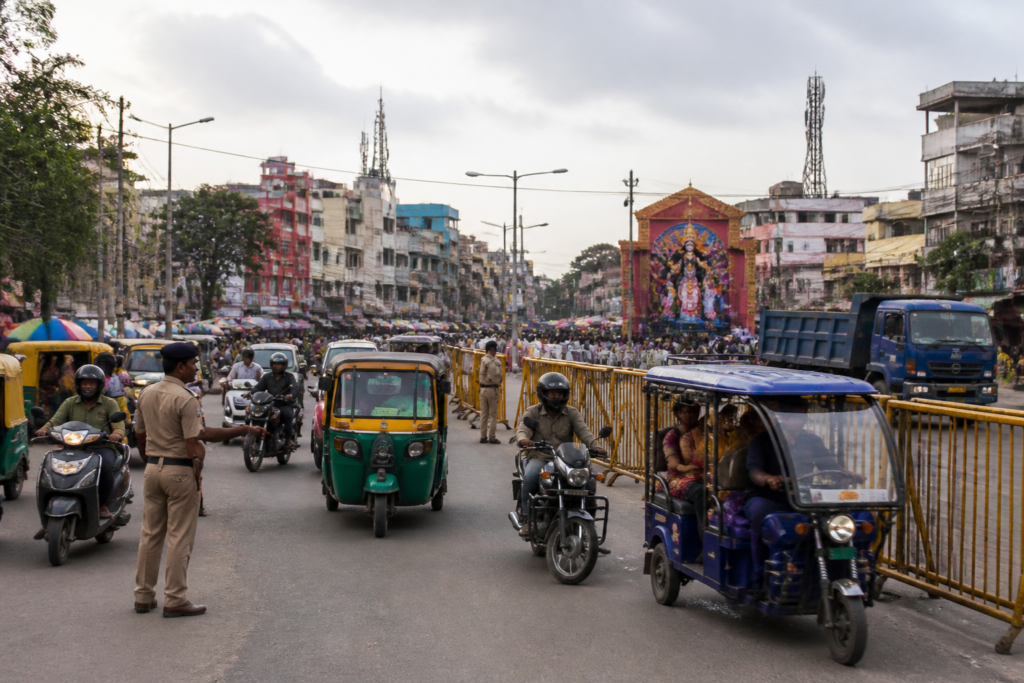 Gaya Durga Puja traffic plan restricting vehicles on a busy city road