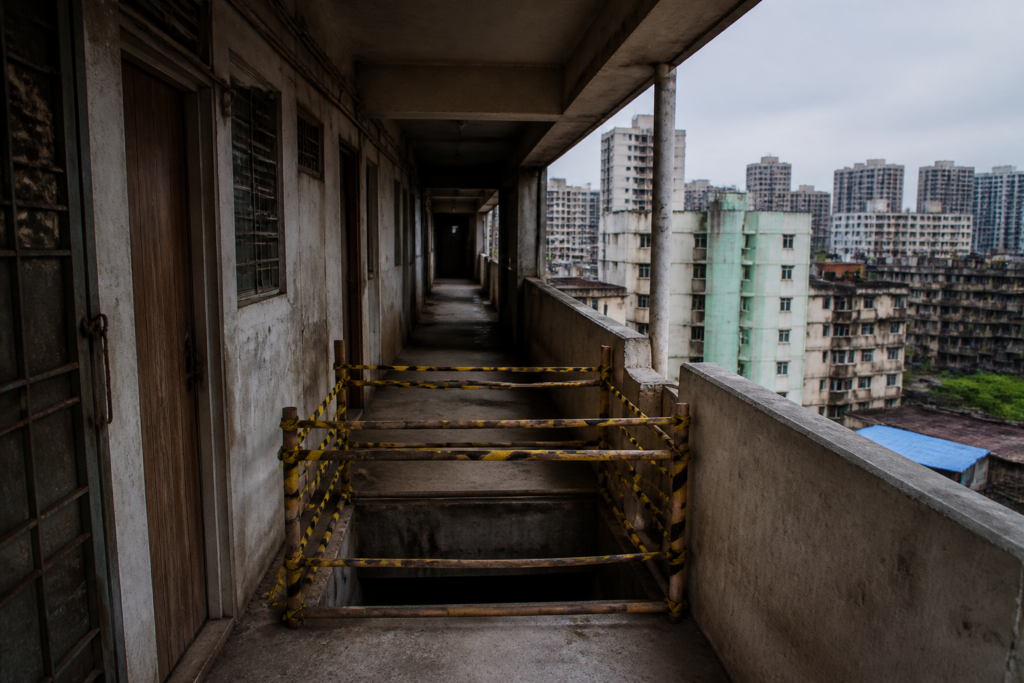 Open duct in a Mumbai SRA building linked to a toddler death in Goregaon East