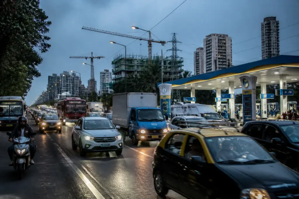 Crude oil prices and their impact on Indian urban transport and supply chains