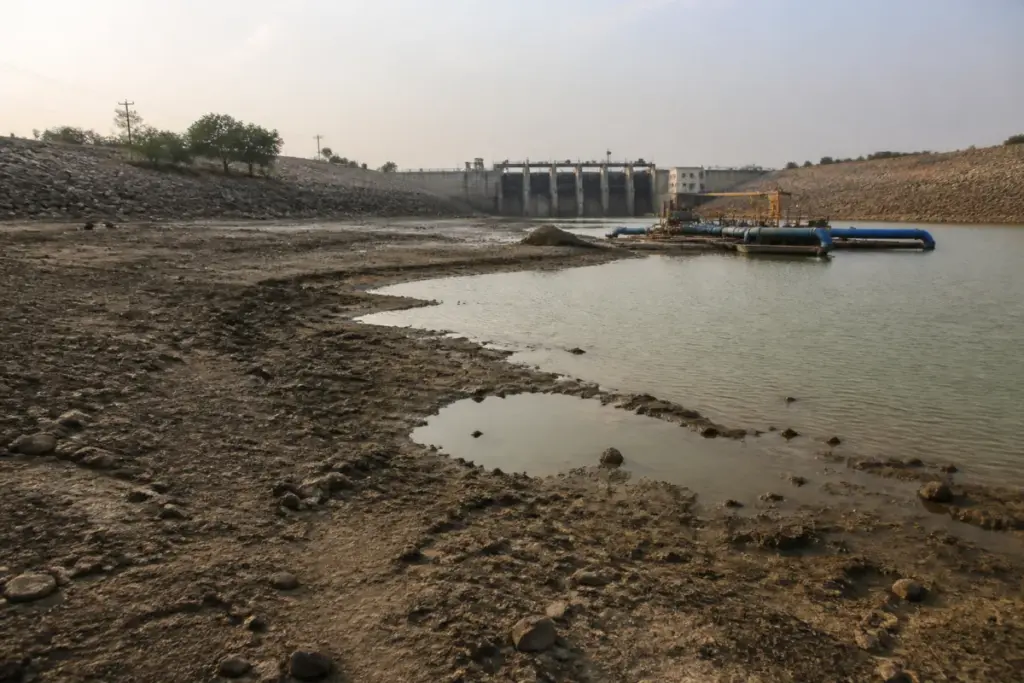 Singur reservoir water supply infrastructure facing low storage in Telangana
