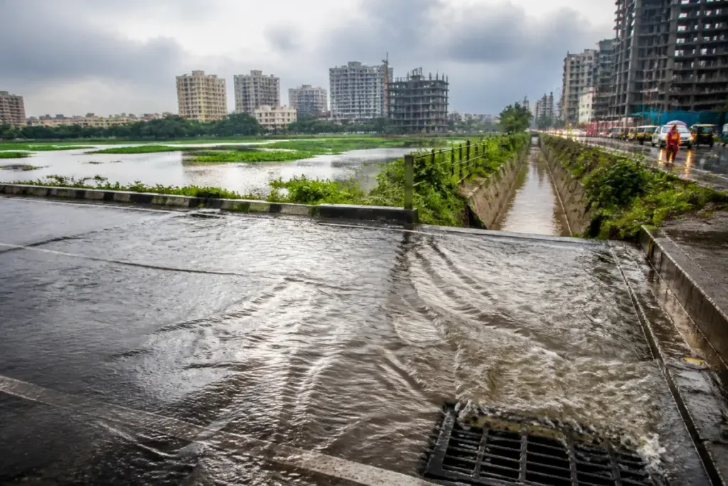 Bengaluru groundwater depletion linked to paved streets, stormwater runoff and shrinking recharge spaces