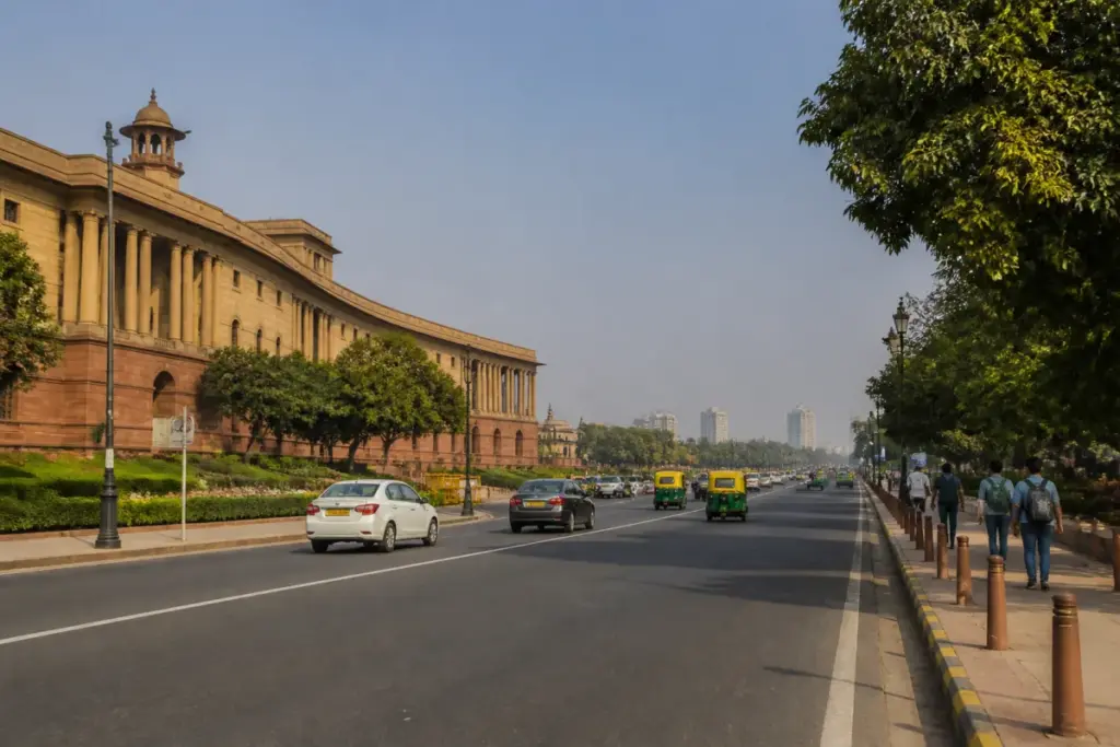 Delhi weather forecast showing clear skies over the city