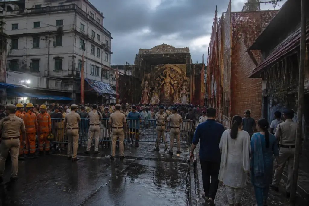 Kolkata pandal stampede site cordoned off near the Chorbagan Durga Puja venue