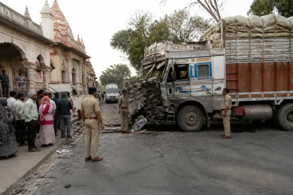 Emergency response near the Sheetlamata Mandir after the Gwalior truck crash