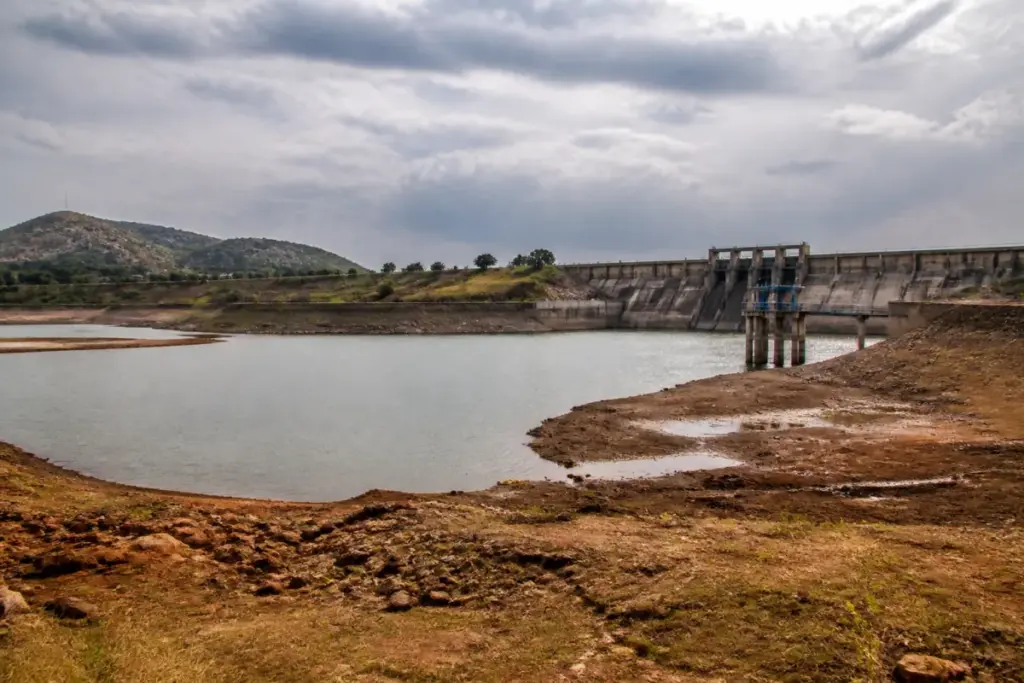 Karnataka dam water levels showing a reservoir with visibly reduced storage after weak monsoon rainfall