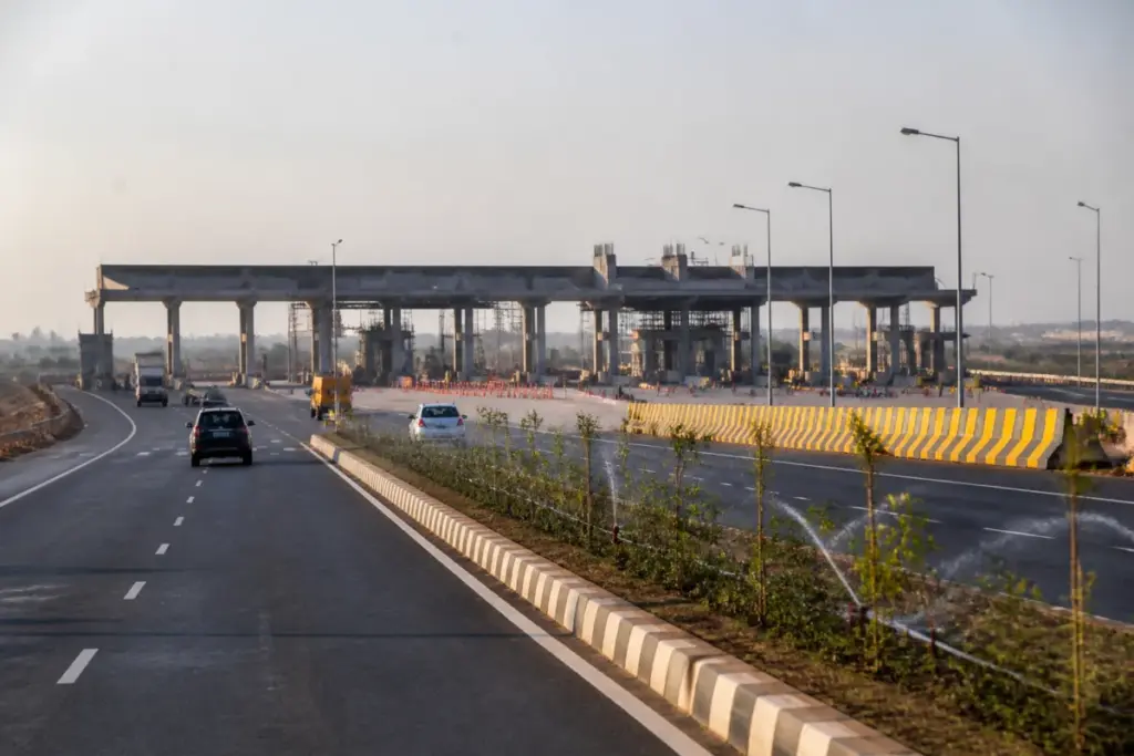 Faridabad-Jewar Expressway toll plaza construction at the Mohna interchange