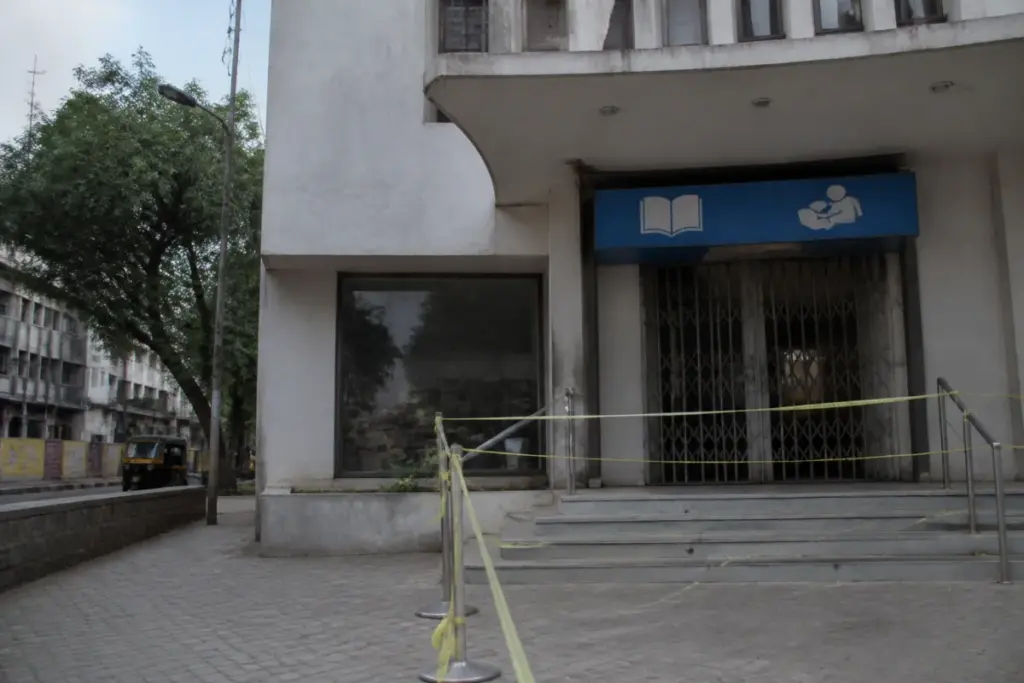 Pune PMC study centre and library exterior in Parvati
