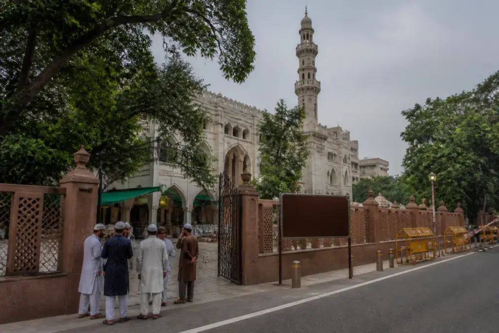 Race Course Mosque in Delhi, the subject of a six-day eviction notice