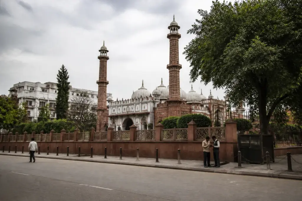 Race Course Mosque in Delhi, the subject of a reported eviction notice