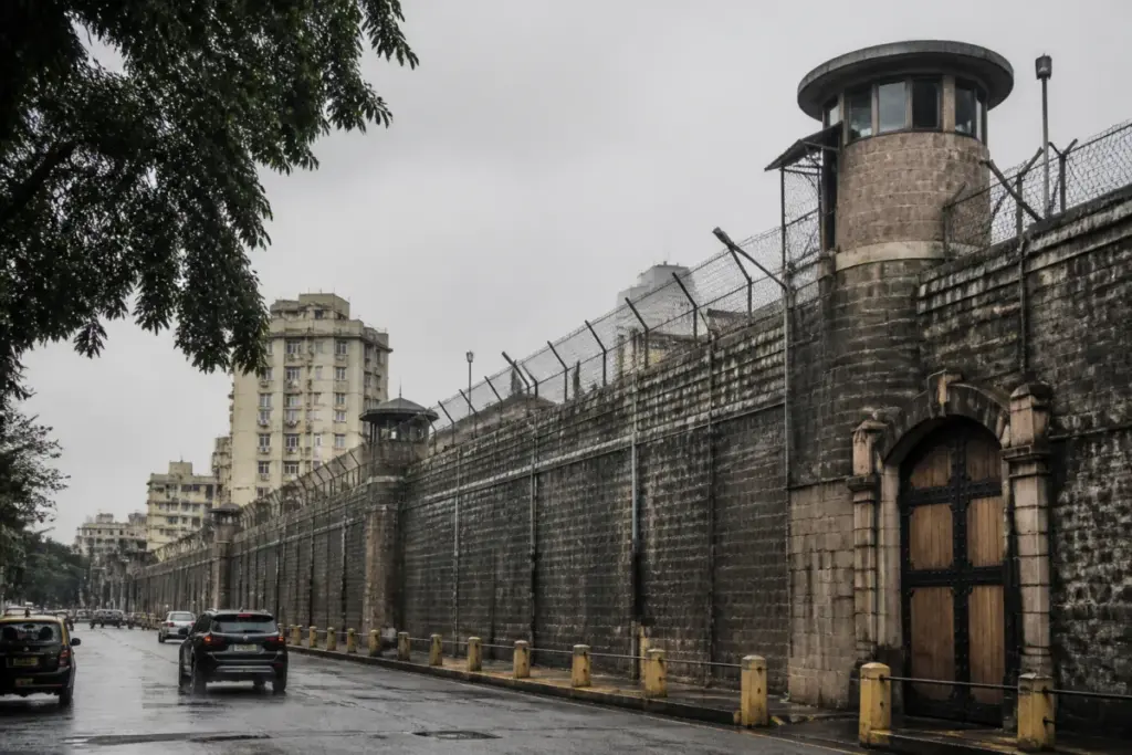 Arthur Road Jail overcrowding highlighted by the Bombay High Court in Mumbai