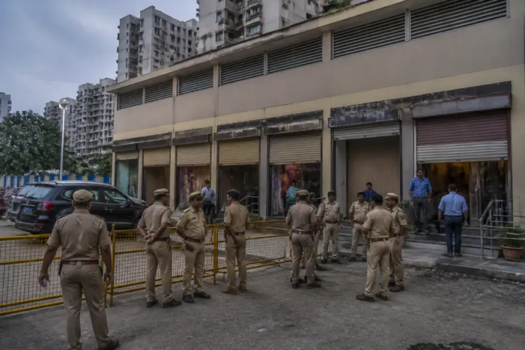 Police raid at spa centres in Vaishali, Ghaziabad, inside a commercial building