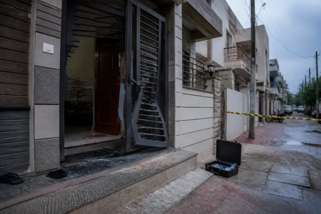Ahmedabad house theft investigation at a residential property in Narol