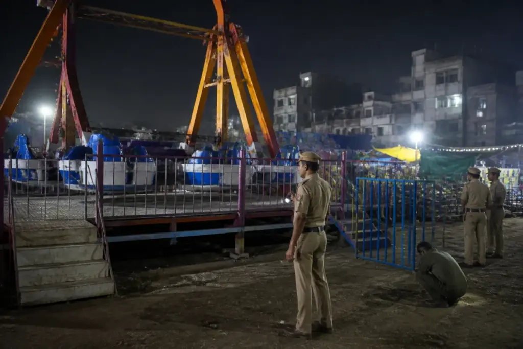 Vikaspuri fair ride accident scene at a Delhi amusement fair
