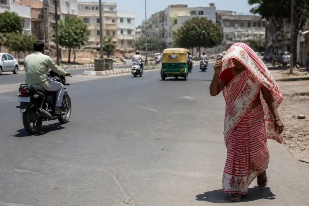 Rajkot heat record reflected in a sun-baked Gujarat city street under intense afternoon heat