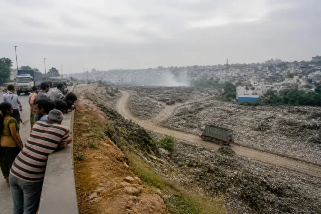 Jawaharnagar dumpyard near Hyderabad, linked to residents’ complaints about pollution and foul smell.