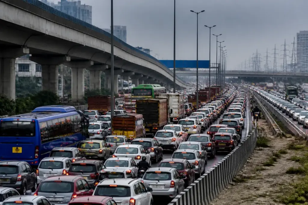 Gurugram traffic jam on NH-48 near the Delhi border with vehicles backed up towards the Rao Tula Ram Flyover.
