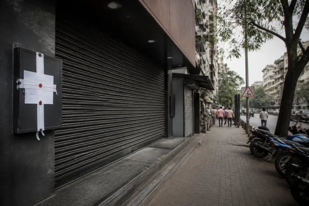 Pune dry day notice affecting liquor shops and bars during election polling