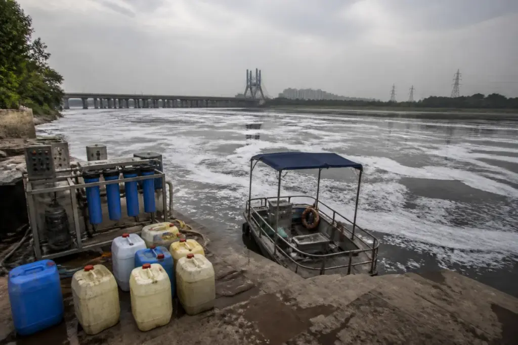 Yamuna defoaming tender controversy at Kalindi Kunj ghat in Delhi