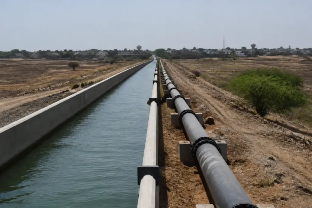 Gujarat water supply infrastructure serving a dry agricultural region