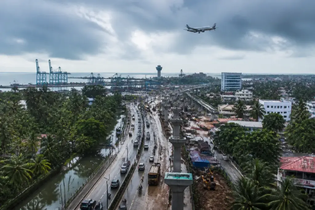 Thiruvananthapuram projects discussed for airport, port, drainage and water infrastructure